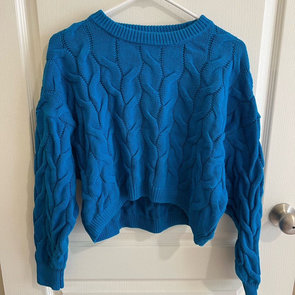 Women’s Cable Knit Sweater - Blue